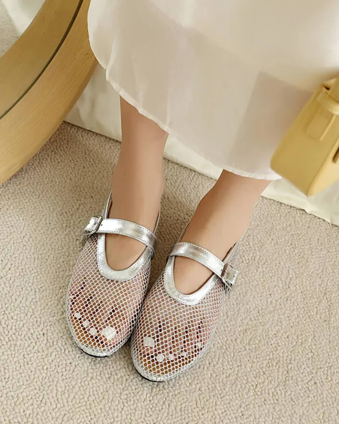 Ballerine in rete Celeste con cinturino e fibbia