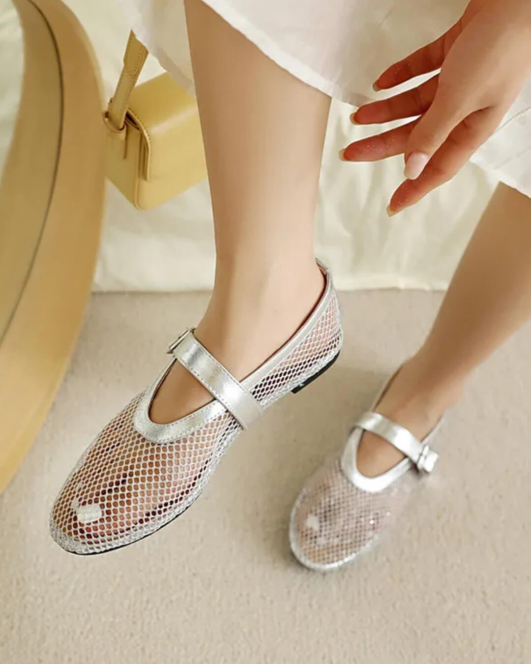 Ballerine in rete Celeste con cinturino e fibbia