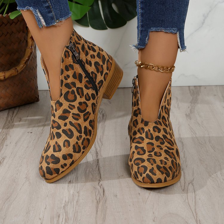 Zia - Women's Ankle Boots with Pointed Toe - photo 3