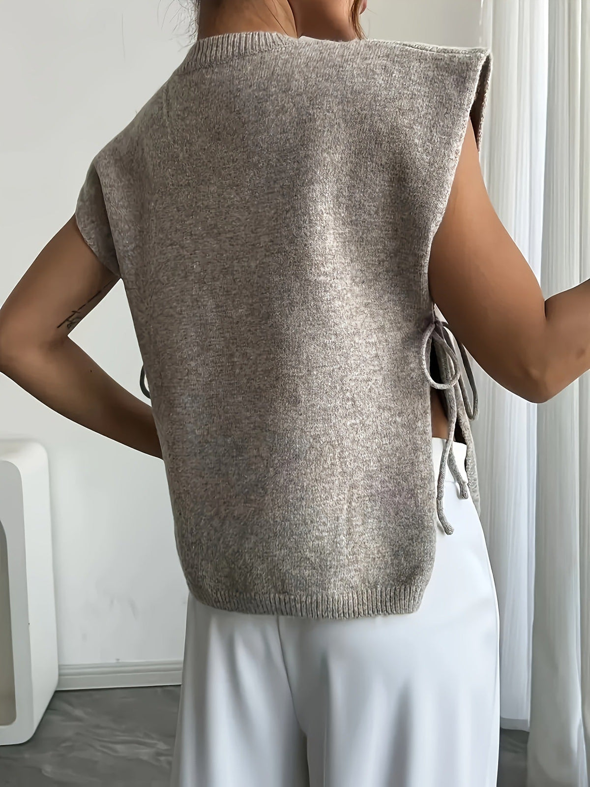 Zinnia-Rae - Women's Relaxed Top in Knit with Button Front - photo 3
